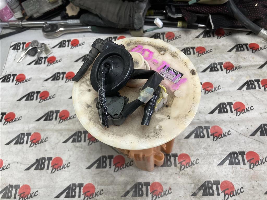 TOYOTA PRIUS NHW20 для Бензонасос