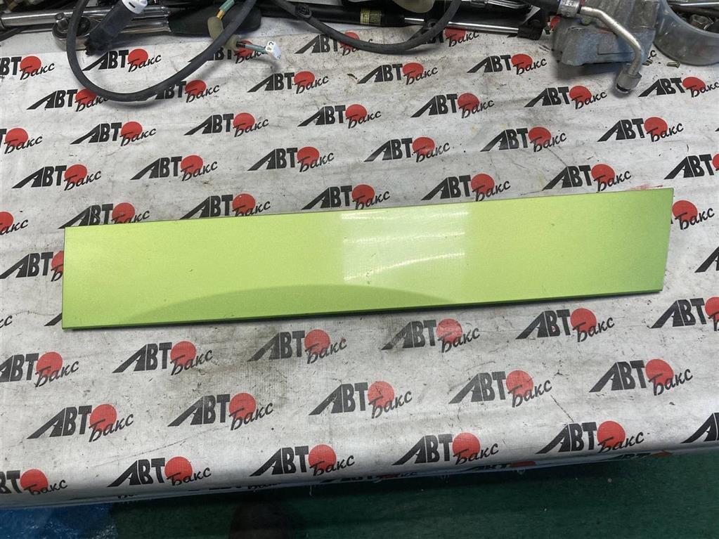 TOYOTA ROOMY M900A для Накладка на крыло задняя левая