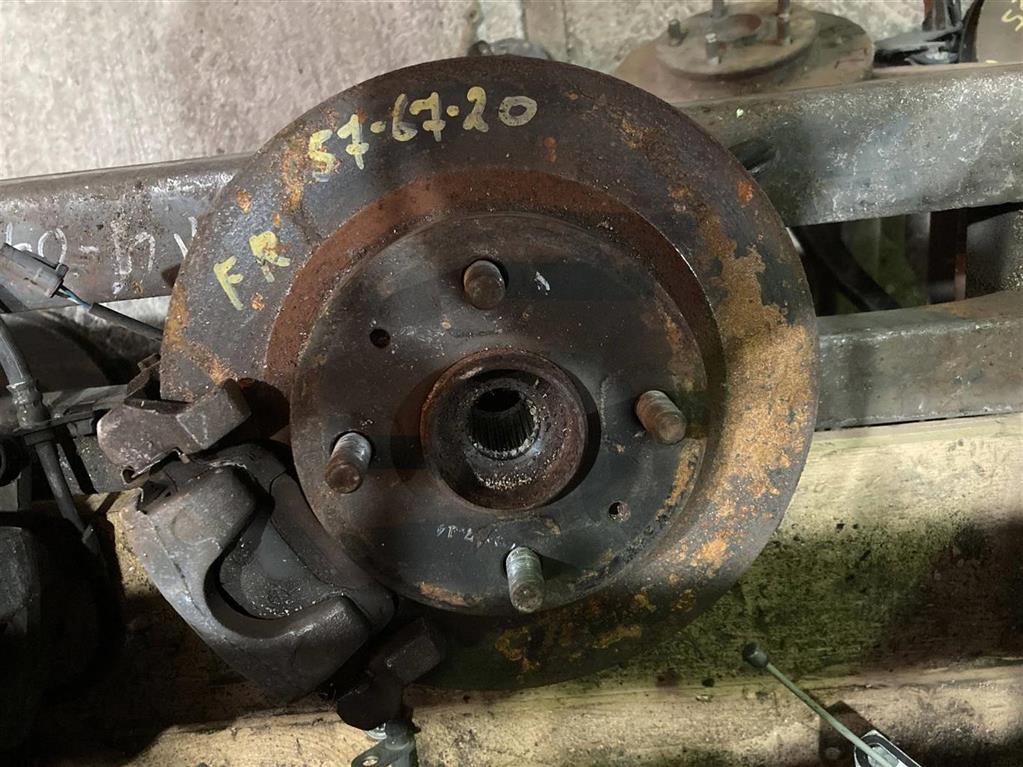 TOYOTA PASSO KGC10/KGC15/QNC10  для Ступица передняя правая