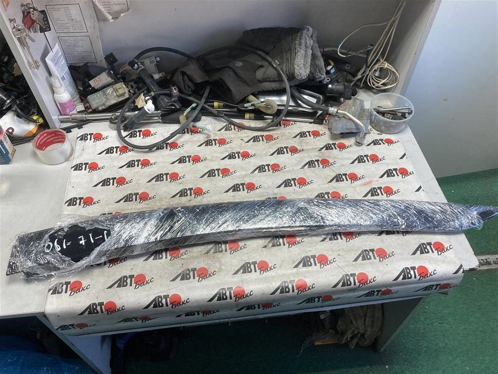 TOYOTA AQUA NHP10 для Ветровики комплект