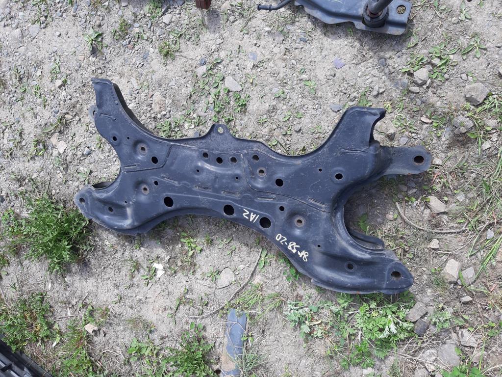 TOYOTA ISIS ANM10G/ANM10W/ANM15G/ANM15W/ZNM10G/ZNM10W для Балка