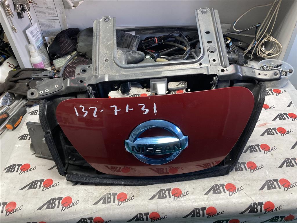 NISSAN LEAF AZE0 для Лючок зарядки