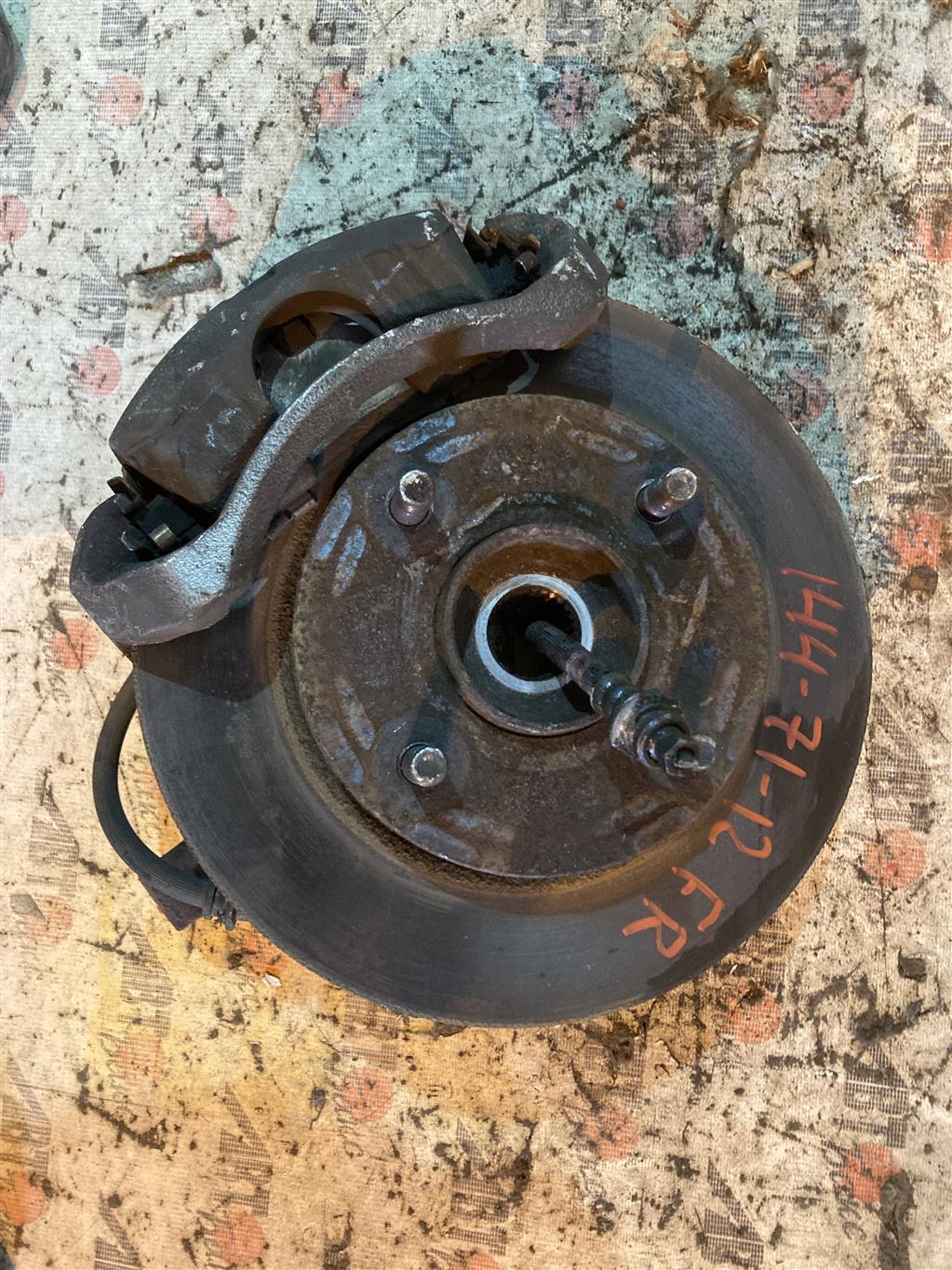 NISSAN NV200 VM20 для Ступица передняя правая