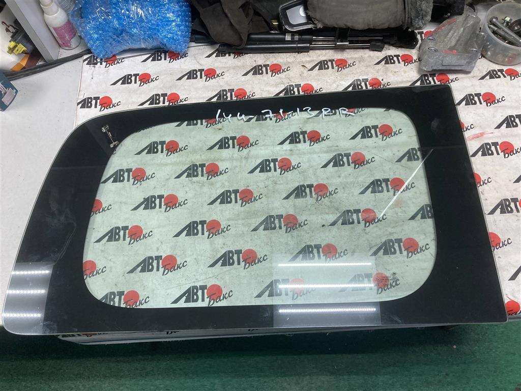 NISSAN NV200 VM20 для Стекло боковое заднее правое