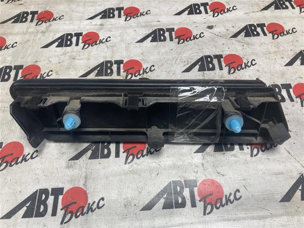 NISSAN NV200 VM20 для Накладка на крыло