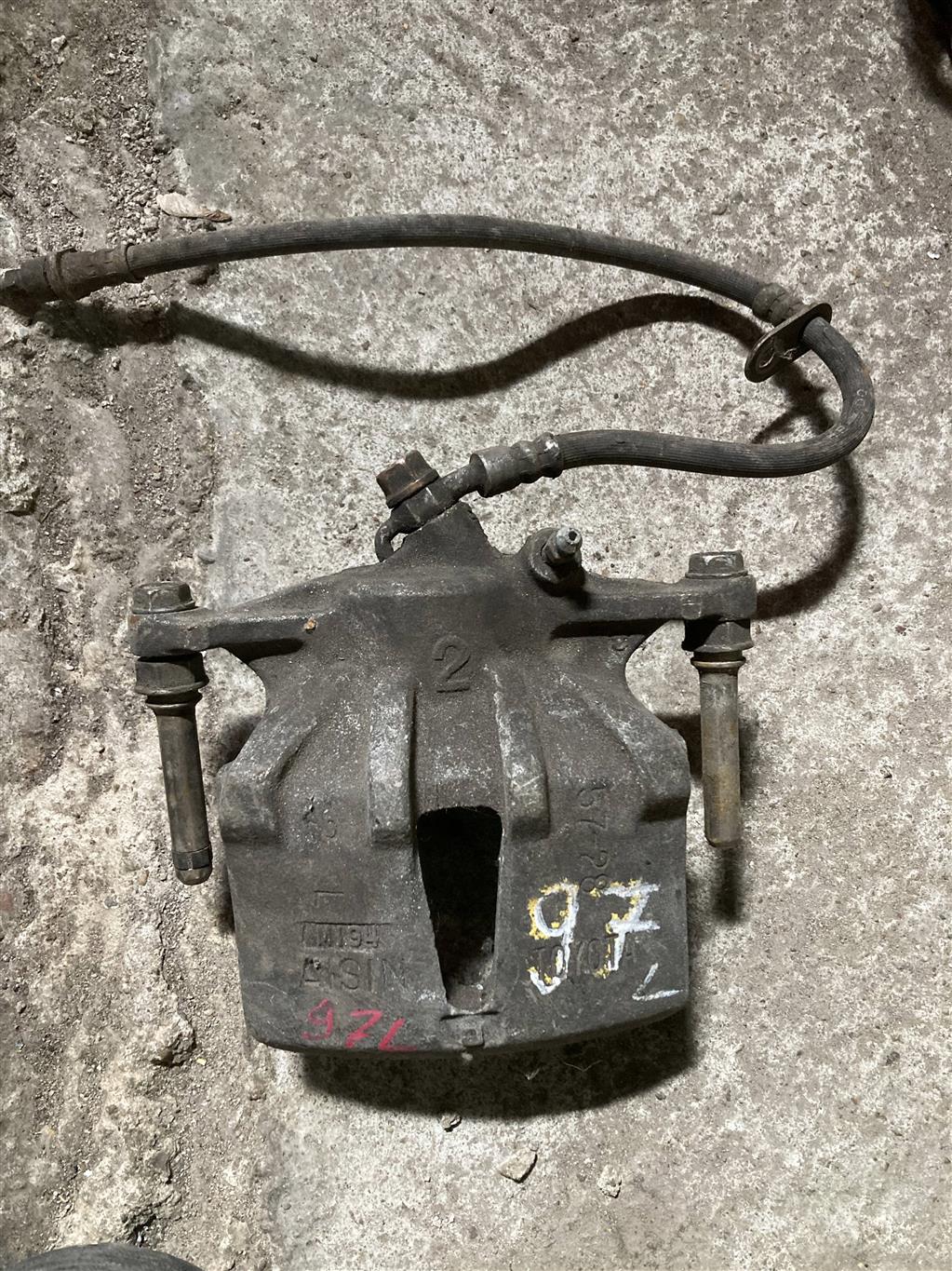 TOYOTA SCEPTER SXV15W/VCV15W/SXV10/VCV10/VCV15  для Суппорт передний левый