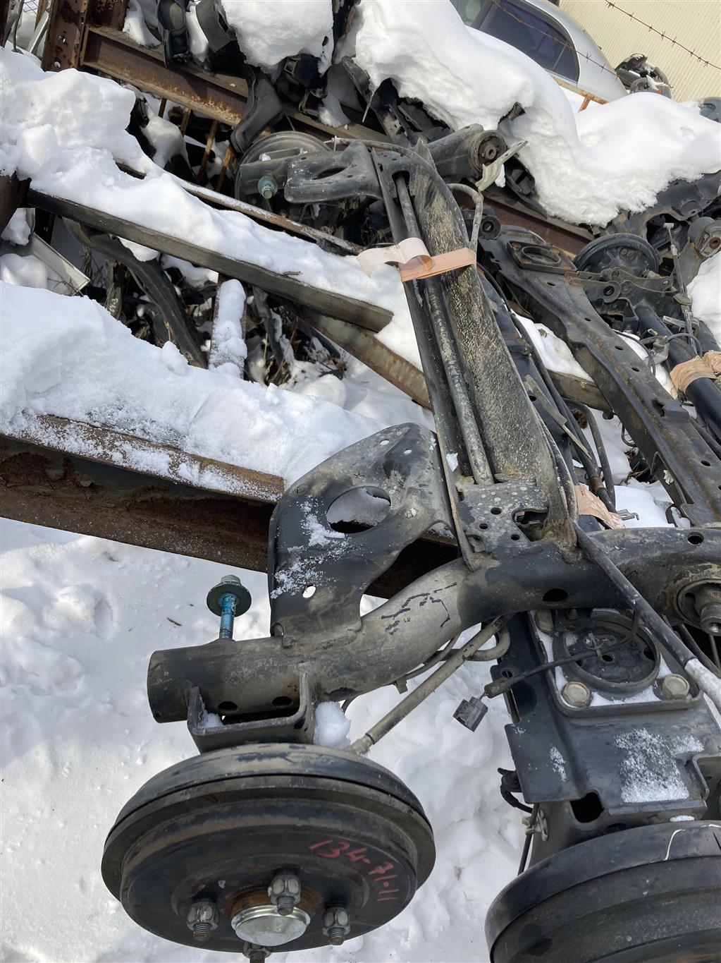 NISSAN NOTE E12/HE12/NE12/SNE12 для Балка задняя в сборе