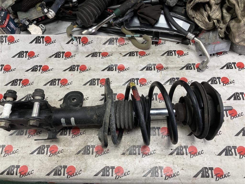 TOYOTA PRIUS ZVW30 для Стойка передняя левая