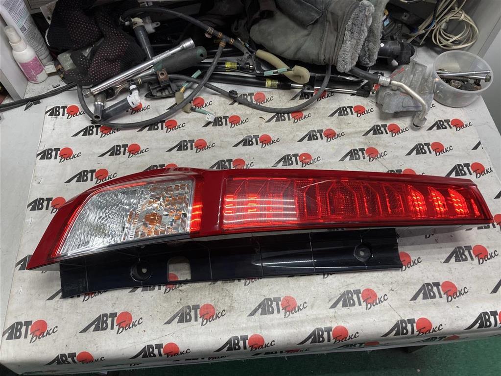 TOYOTA ROOMY M900A для Фонарь задний левый