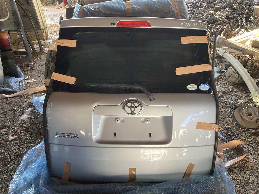 TOYOTA SIENTA NCP81G/NCP85G  для Дверь задка