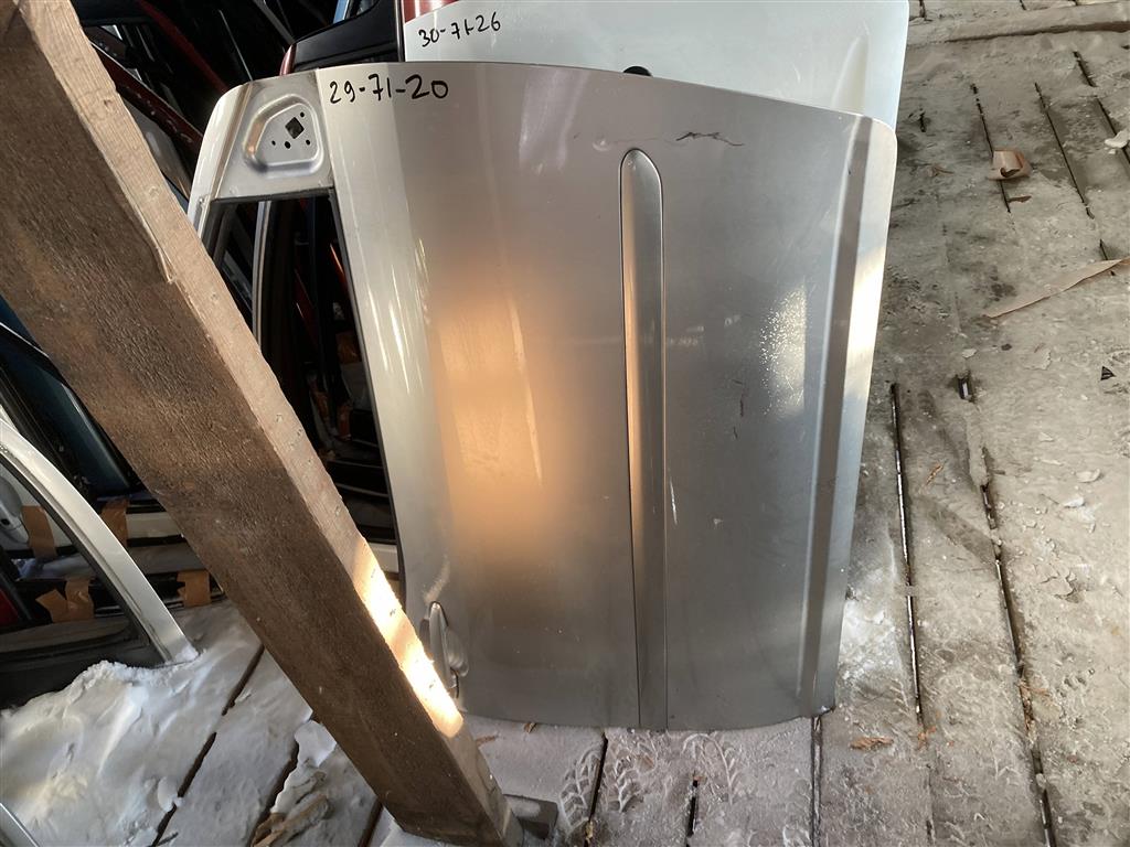 TOYOTA RAUM NCA25/NCZ20/NCZ25  для Дверь передняя правая