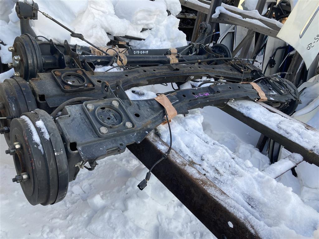 NISSAN NV200 VM20 для Балка задняя в сборе