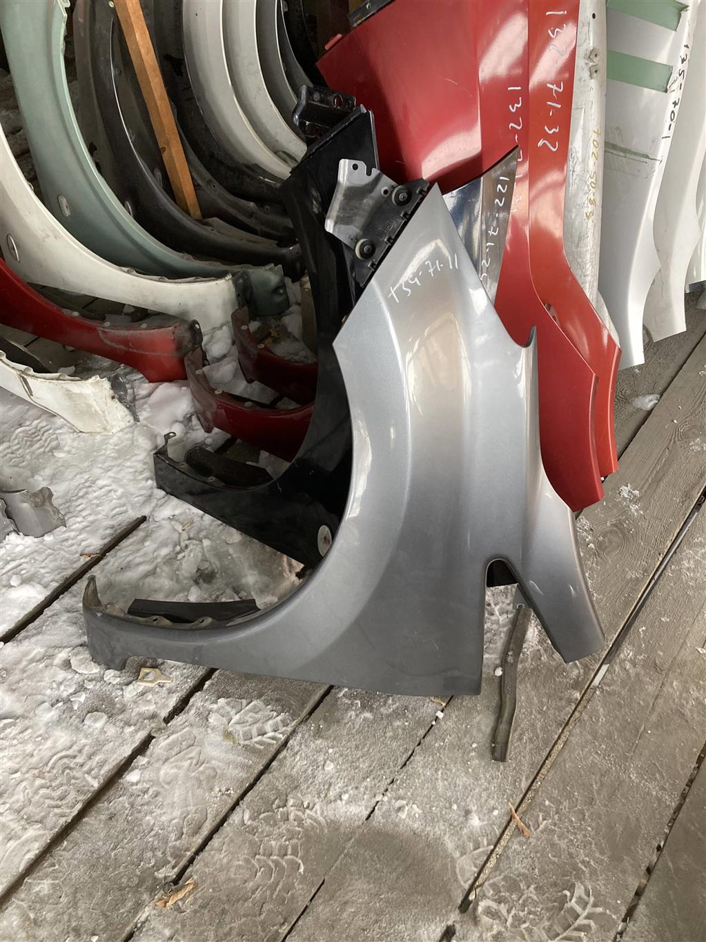 NISSAN NOTE E12/HE12/NE12/SNE12 для Крыло переднее левое