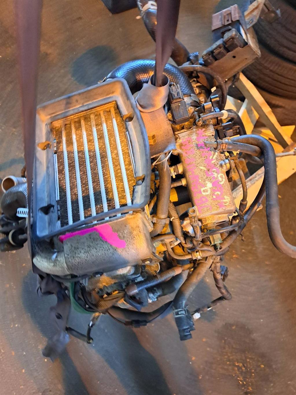 SUZUKI JIMNY JB23W для Двигатель бензин