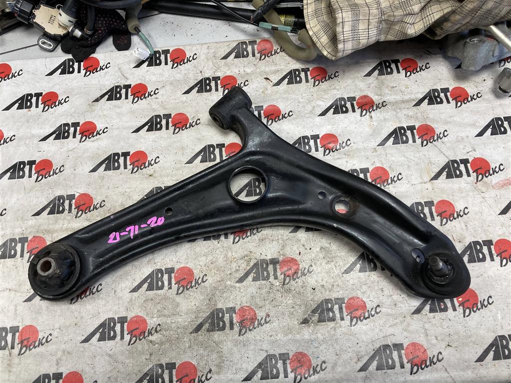 TOYOTA RAUM NCA25/NCZ20/NCZ25  для Рычаг передний нижний правый