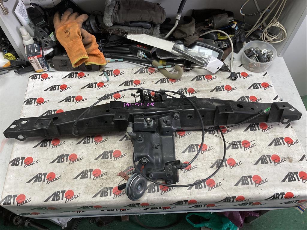 NISSAN X-TRAIL NT32 для Верхняя планка радиатора