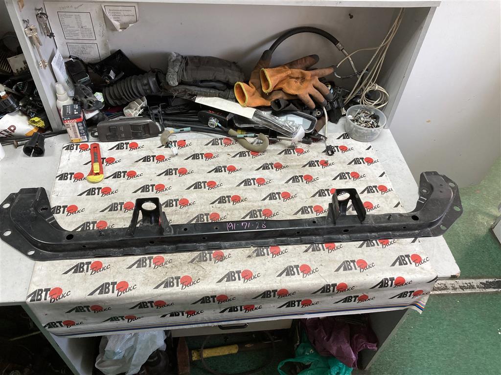 NISSAN X-TRAIL NT32 для Нижняя рамка телевизора