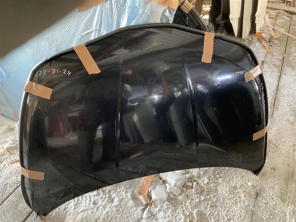 NISSAN TIIDA C11/SC11 для Капот