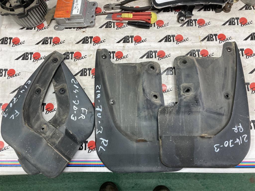 MITSUBISHI DELICA D5 CV5W для брызговики комплект