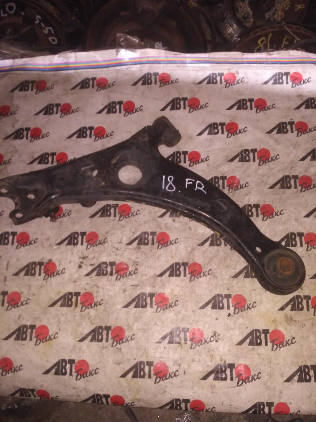 TOYOTA CARINA AT210/AT211/AT212/ST215/CT210/CT215 для Рычаг передний нижний правый