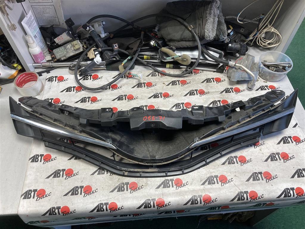 TOYOTA VITZ NSP130 для Решетка радиатора