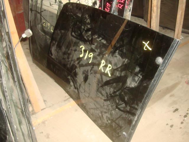 MAZDA MPV LVEW/LV5W/LVLR/LVLW для Стекло боковое заднее правое