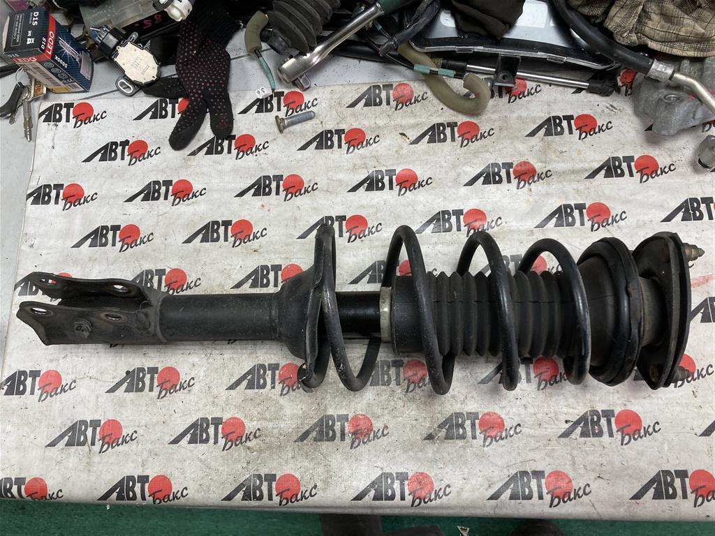 TOYOTA FUNCARGO NCP20/NCP21/NCP25 для Стойка передняя правая