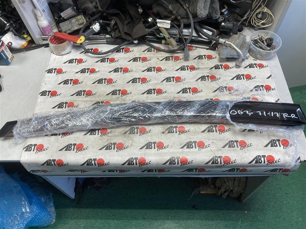 TOYOTA PRIUS ZVW30 для Ветровики комплект