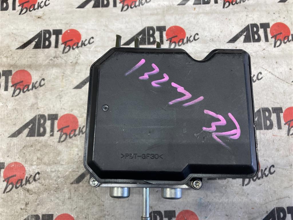 NISSAN LEAF AZE0 для Блок ABS