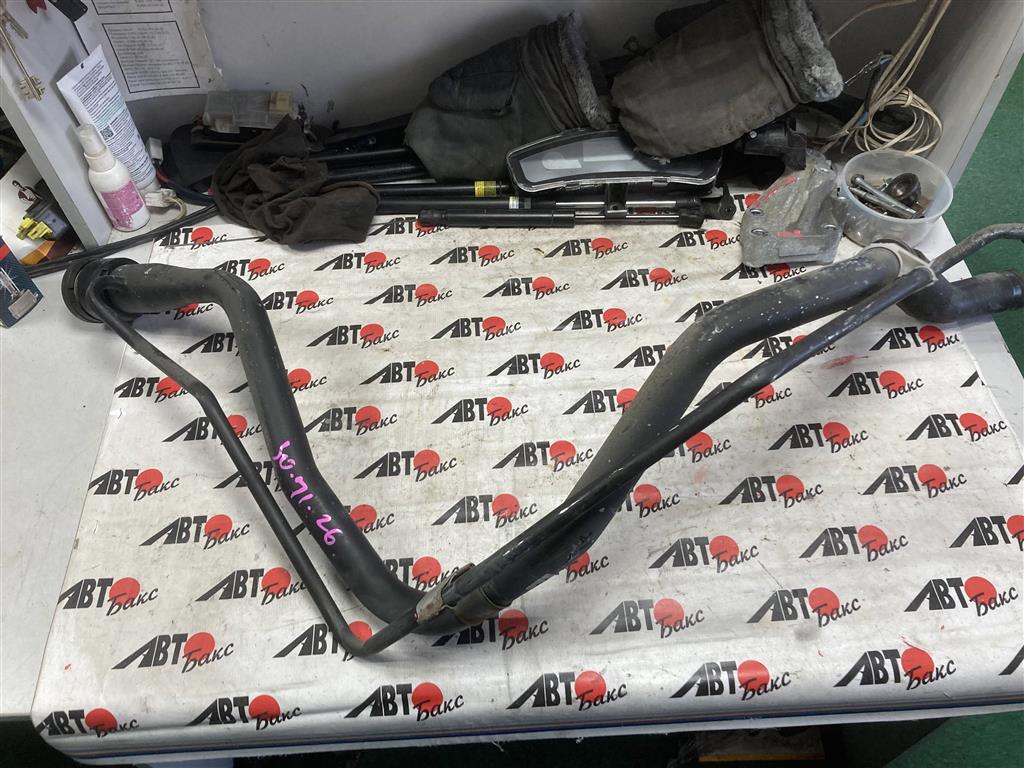 TOYOTA WISH ANE10G/ANE11W/ZNE10G/ZNE14G  для Горловина топливного бака