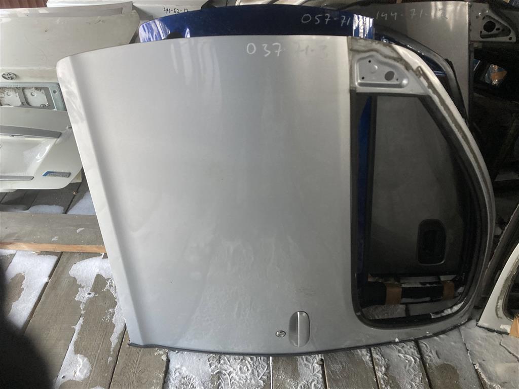 TOYOTA FUNCARGO NCP20/NCP21/NCP25 для Дверь передняя левая