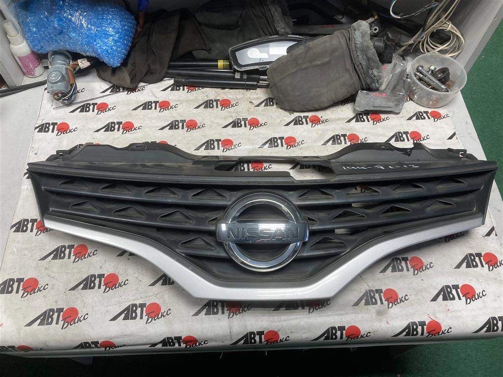 NISSAN NV200 VM20 для Решетка радиатора