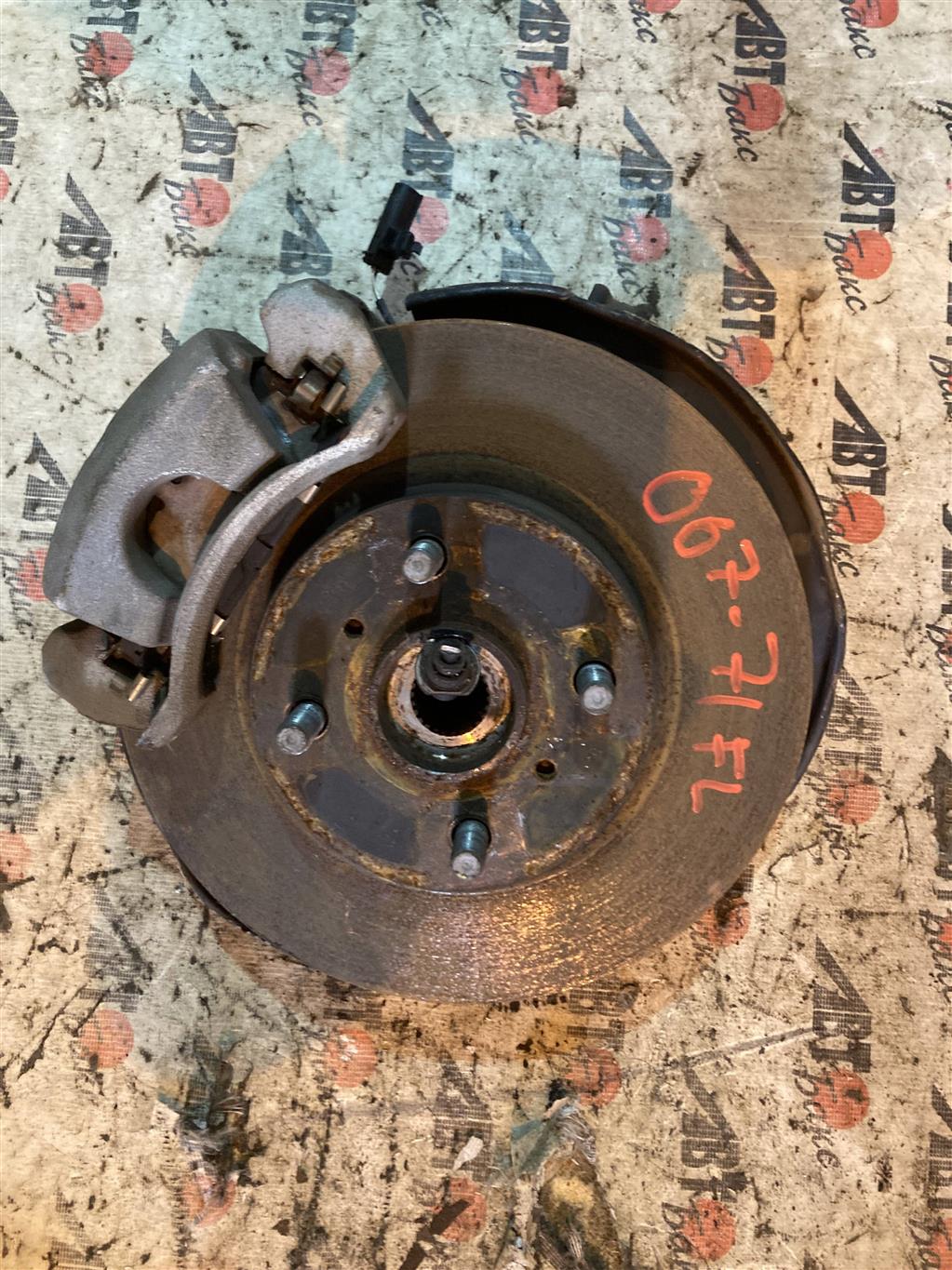 TOYOTA VITZ NSP130 для Ступица передняя левая