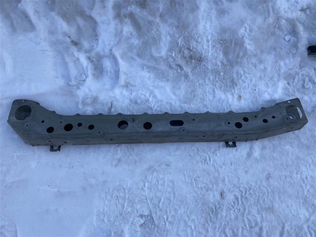 NISSAN NV200 VM20 для Нижняя рамка телевизора