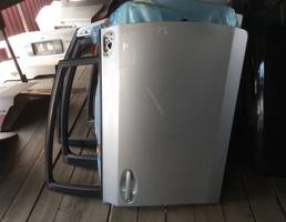 Дверь передняя правая для TOYOTA PRIUS ALPHA ZVW41  запчасти бу