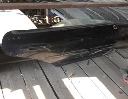 Дверь задняя правая для MITSUBISHI EMERAUDE E52A/E53A/E54A/E64A/E74A/E84A  запчасти бу