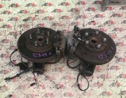 Ступица передняя левая для MAZDA AXELA BL5FW  запчасти бу