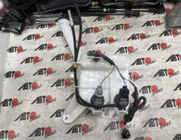 бачек омывателя для TOYOTA VITZ NSP130  запчасти бу