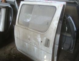 Дверь задняя правая для TOYOTA LITEACE YR21  запчасти бу