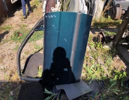 Дверь передняя правая для TOYOTA CORSA EL51/EL53/EL55/NL50  запчасти бу