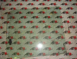 Стекло боковое среднее правое для NISSAN CARAVAN VRMGE24/E24  запчасти бу