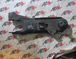 Рычаг передний нижний левый для NISSAN ATLAS P4F23  запчасти бу