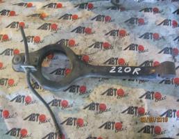 Рычаг задний нижний правый для MITSUBISHI DIAMANTE F12A/F13A/F15A/F17A/F25A/F27A  запчасти бу