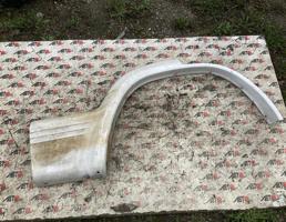 дефендер задний правый для MITSUBISHI PAJERO V44W/V45W/V46W/V55W/V24W/V25W/V26W  запчасти бу