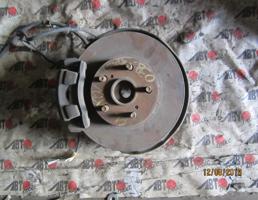 Ступица передняя левая для TOYOTA OPA ACT10/ZCT10/ZCT15  запчасти бу