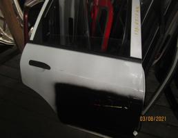 Дверь задняя правая для NISSAN AD VFY11/VY11/VHNY11/VGY11/VENY11/VEY11  запчасти бу