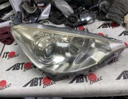 Фара передняя правая для TOYOTA AQUA NHP10  запчасти бу