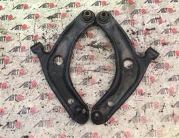 Рычаг передний нижний правый для TOYOTA RACTIS NCP105/NCP100/SCP100  запчасти бу