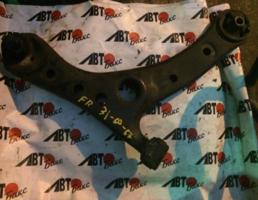 Рычаг передний нижний правый для TOYOTA VOXY AZR60G/AZR65G  запчасти бу