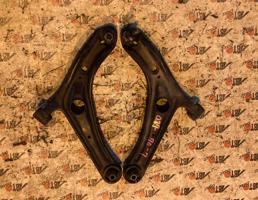 Рычаг передний нижний правый для TOYOTA FUNCARGO NCP20/NCP21/NCP25  запчасти бу